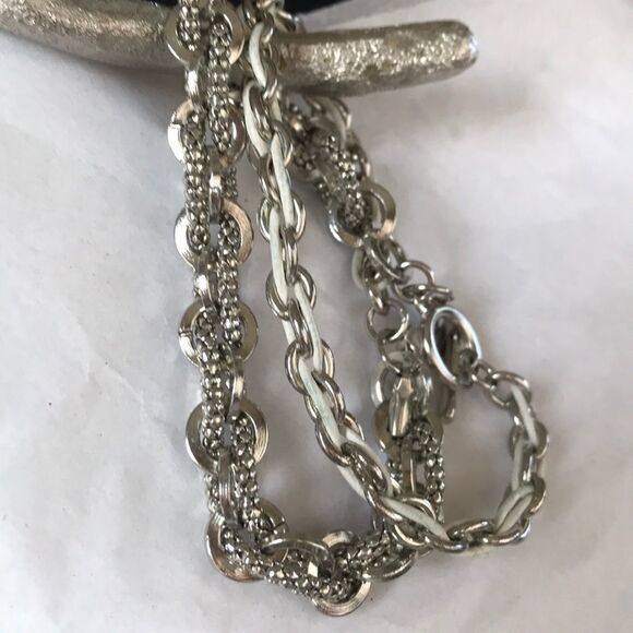 cara NY white/silver wrap bracelet!! - Picture 1 of 4